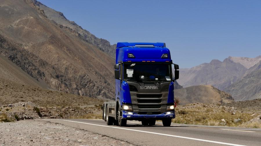 Seguro de caminhão — Scania na estrada